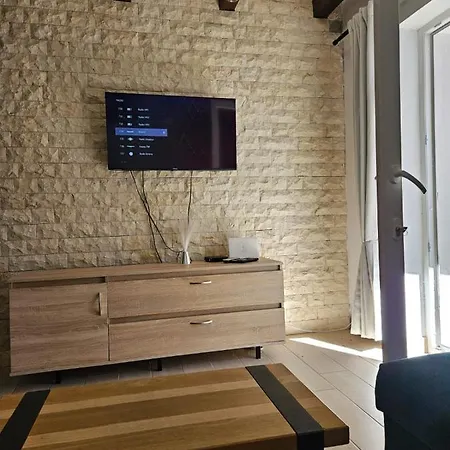 아파트 Apartman Bucic